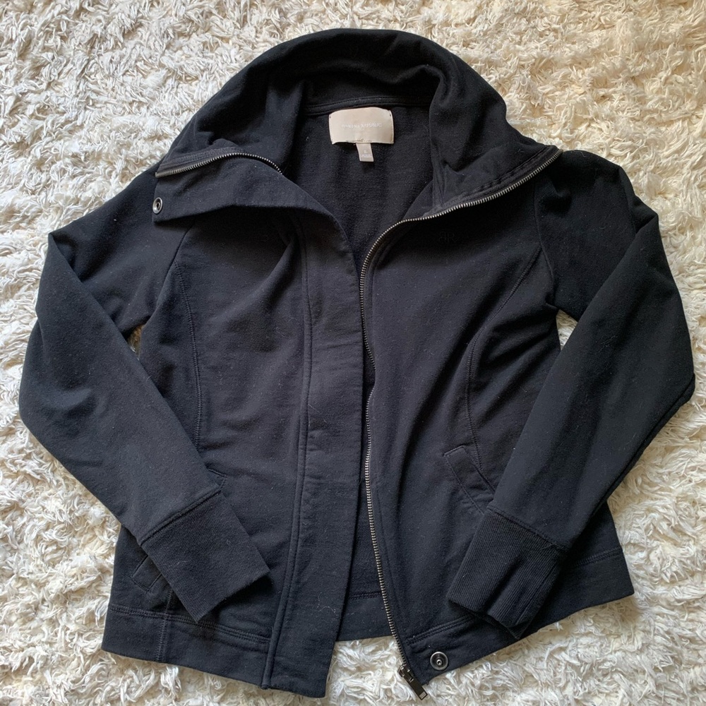 Banana Republic black zippered jacket
